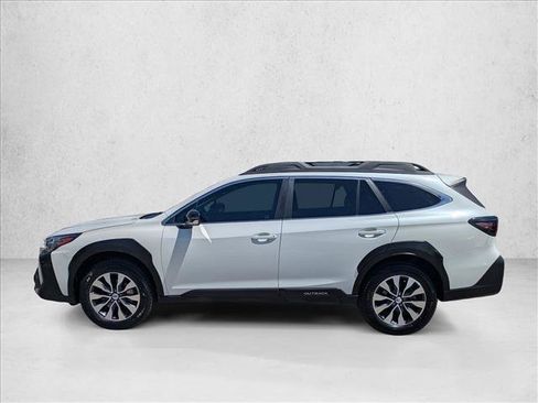 Used 2023 Subaru Outback Limited AWD/4WD image 9