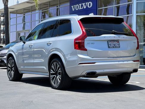 Used 2020 Volvo XC90 T5 Momentum w/ Protection Package Premier FWD image 3