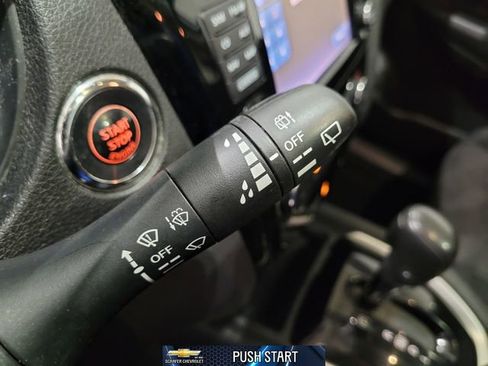 Used 2016 Nissan Rogue SV image 29