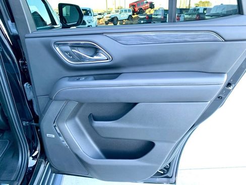 Used 2023 GMC Yukon SLT image 26