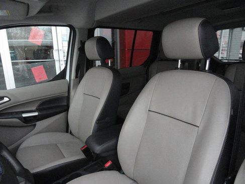 Used 2016 Ford Transit Connect Titanium image 11