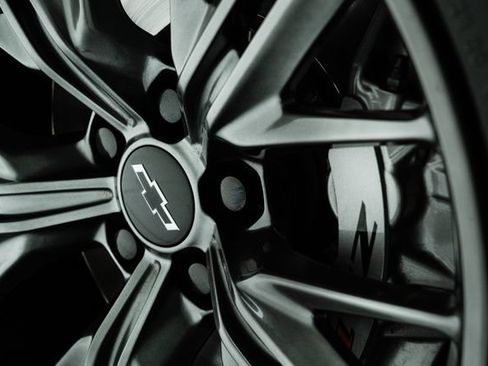 Used 2021 Chevrolet Camaro ZL1 image 22