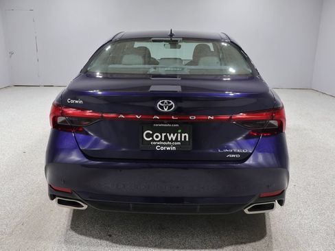 Used 2021 Toyota Avalon Limited w/ Advanced Safety Package AWD/4WD image 3