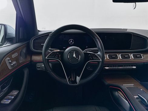 Certified 2025 Mercedes-Benz GLE 350 4MATIC image 25