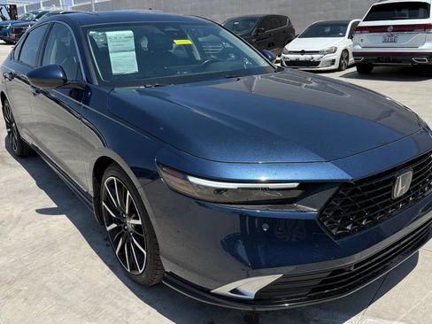 Used 2024 Honda Accord Touring image 2