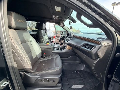 Used 2021 Chevrolet Tahoe High Country w/ Premium Package AWD/4WD image 37