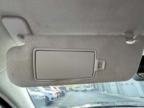 Used 2020 Jaguar F-PACE Checkered Flag image 24