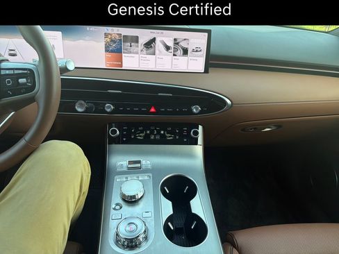 Certified 2026 Genesis GV70 2.5T Advanced AWD/4WD image 22