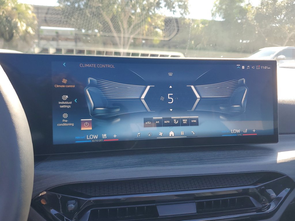 Used 2025 BMW 430i Convertible RWD image 25
