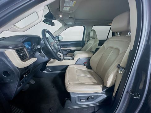 Used 2024 Ford Expedition Max Limited image 13