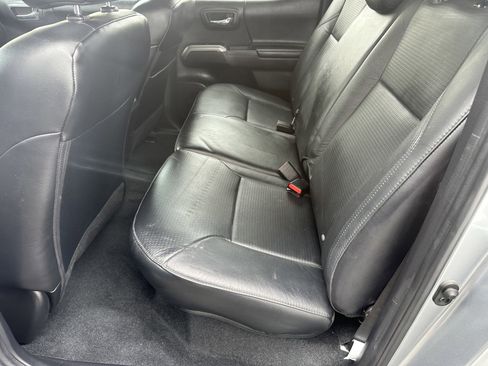 Used 2023 Toyota Tacoma Limited AWD/4WD image 22