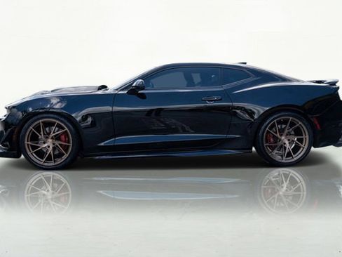 Used 2019 Chevrolet Camaro SS image 13