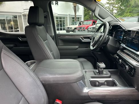 Used 2024 Chevrolet Silverado 1500 LTZ w/ LTZ Premium Package image 25