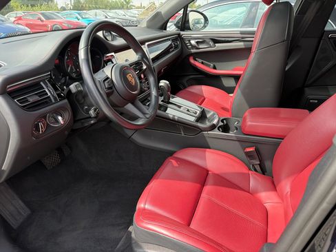 Used 2024 Porsche Macan w/ Premium Plus Package AWD/4WD image 5