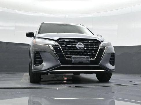 Used 2024 Nissan Kicks SR w/ SR Premium Package FWD image 57