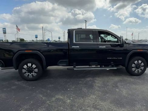 Used 2024 GMC Sierra 3500 Denali w/ Denali Reserve Package AWD/4WD image 9