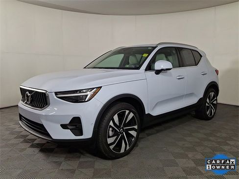 Used 2024 Volvo XC40 B5 Ultimate w/ Protection Package Premier image 6