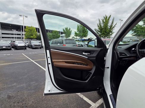 Used 2020 Acura MDX SH-AWD w/ Technology Package image 13