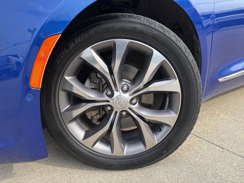 Used 2019 Chrysler Pacifica Limited w/ Advanced Safetytec Group image 55