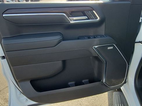 Used 2024 GMC Sierra 1500 SLT w/ SLT Premium Plus Package image 21