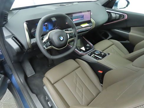 Certified 2025 BMW X3 xDrive30i w/ Convenience Package image 9