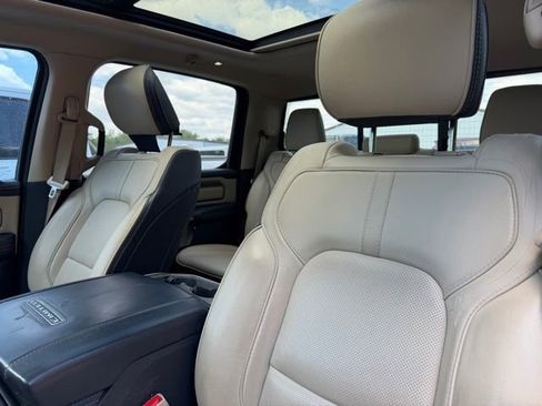 Used 2021 RAM 1500 Limited AWD/4WD image 12