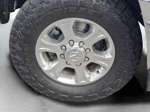 Used 2025 RAM 2500 Big Horn AWD/4WD image 18