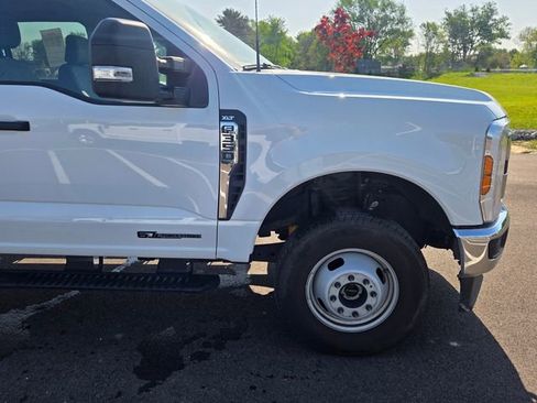 Used 2025 Ford F350 XLT AWD/4WD image 4