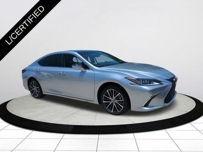 Certified 2025 Lexus ES 350 w/ Premium Package