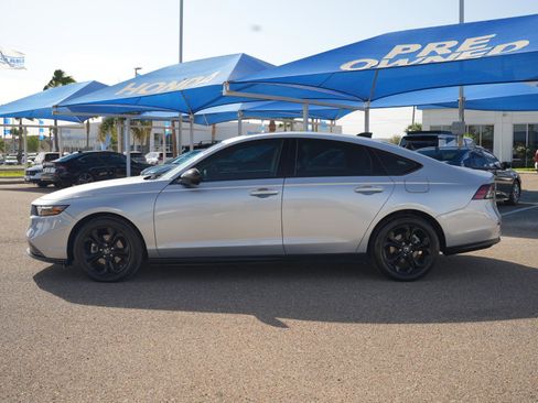 Used 2025 Honda Accord SE image 9