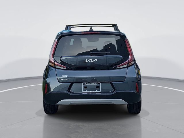 Used 2024 Kia Soul LX w/ Option Group 015 FWD image 4