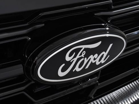 New 2026 Ford Expedition Max Platinum w/ Stealth Appearance Package image 22