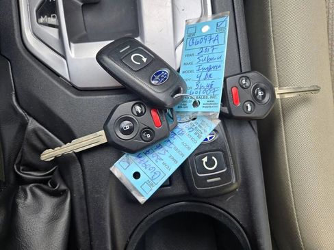 Used 2017 Subaru Impreza 2.0i Premium image 14