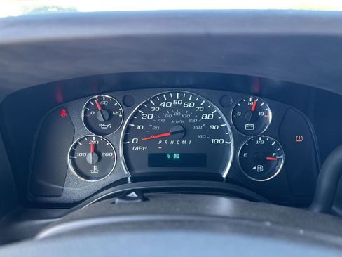 New 2025 GMC Savana 2500 Extended w/ Driver Convenience Package RWD image 11