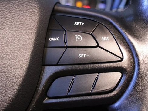 Used 2019 Jeep Cherokee Trailhawk w/ Comfort & Convenience Group image 23