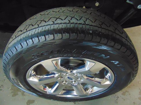 Used 2023 Ford F150 Lariat w/ Equipment Group 502A High image 6