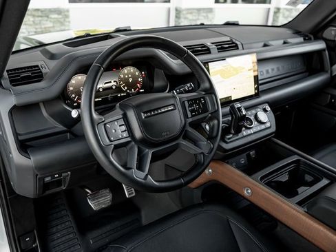 Used 2023 Land Rover Defender 110 X image 16