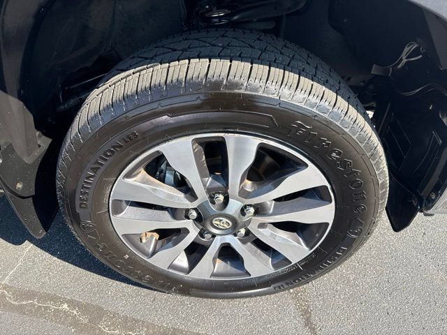 Used 2018 Toyota Tundra Limited AWD/4WD image 12