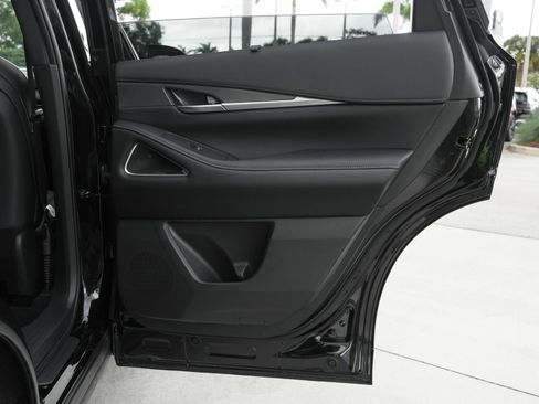 Certified 2026 INFINITI QX60 Luxe w/ Cargo Package FWD image 34