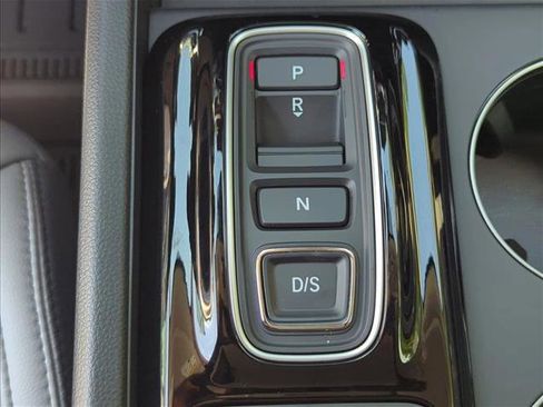 Used 2025 Honda Pilot EX-L image 15