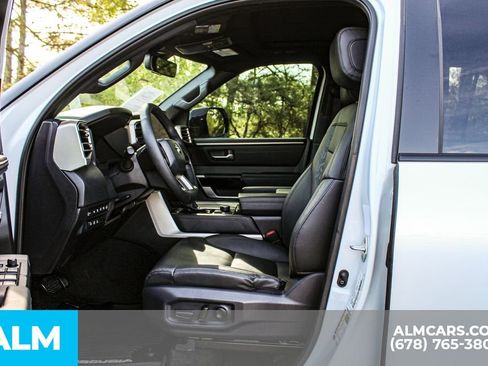 Used 2025 Toyota Sequoia 4WD image 17