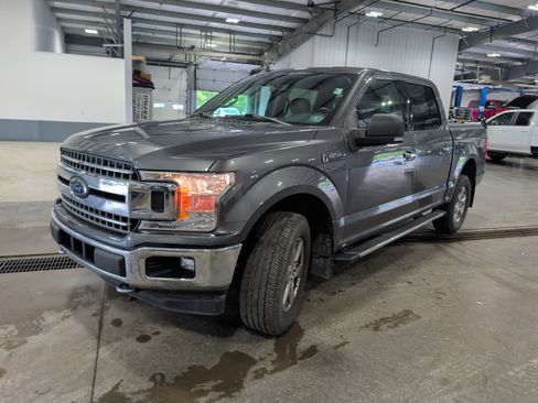 Used 2019 Ford F150 XLT w/ Equipment Group 302A Luxury AWD/4WD image 6