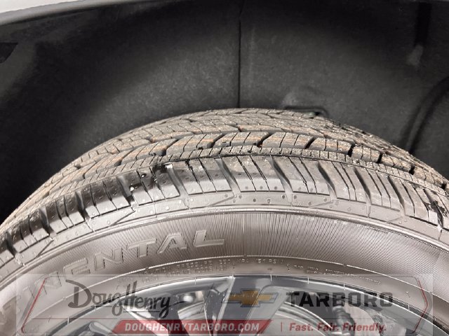 New 2027 Chevrolet Traverse RS w/ LPO, Floor Liner Package FWD image 21