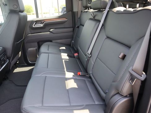 New 2025 GMC Sierra 1500 Denali w/ Denali Reserve Package image 18