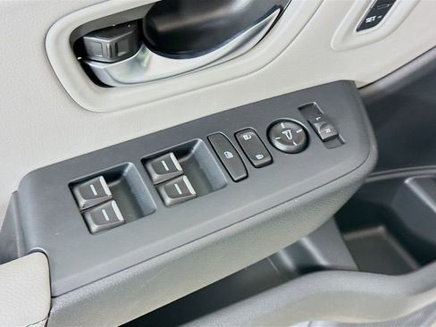 New 2025 Honda Pilot Touring image 19