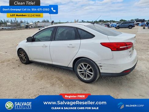 Used 2018 Ford Focus SE FWD image 3