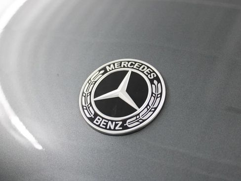 Used 2023 Mercedes-Benz GLS 450 4MATIC image 43