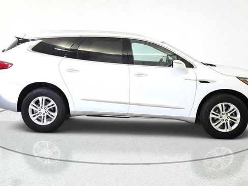 Used 2021 Buick Enclave Essence FWD image 10