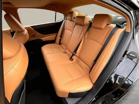 Used 2024 Lexus ES 350 w/ Premium Package image 18