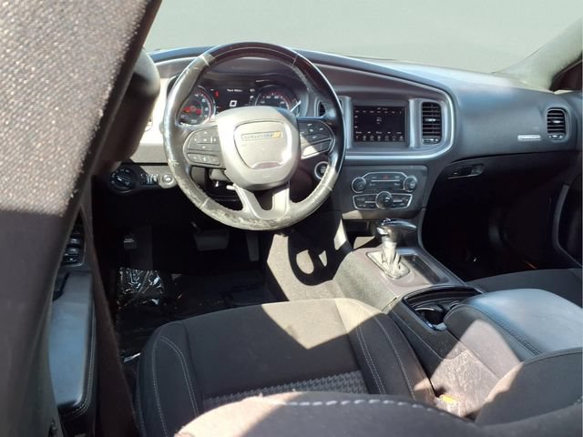 Used 2020 Dodge Charger SXT w/ Driver Convenience Group RWD image 4